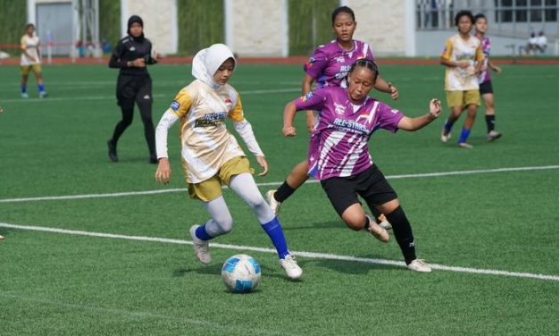 Sepak Bola Wanita: Perkembangan Dan Prestasi Terkini