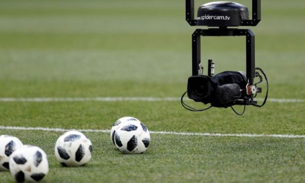 Sepak Bola Global: Dampak Strategi, Teknologi, Dan Media Sosial