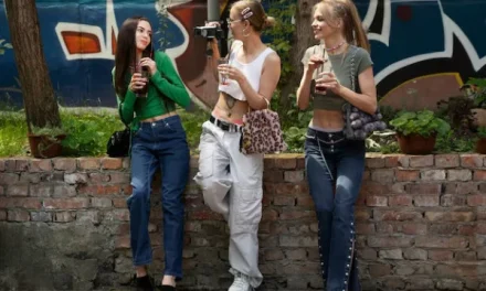 Ragam Fenomena Trend Di Era Modern