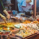 Street Food Kekinian Yang Banyak Diburu Anak Muda