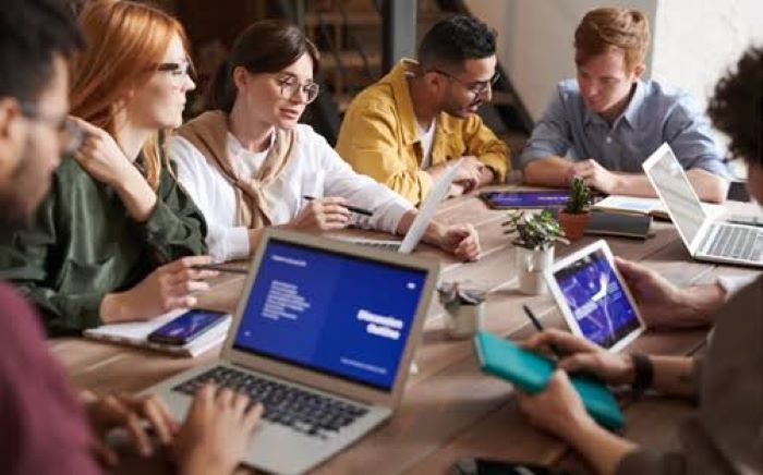 Perubahan Tren Sosial Di Era Digital Yang Semakin Cepat