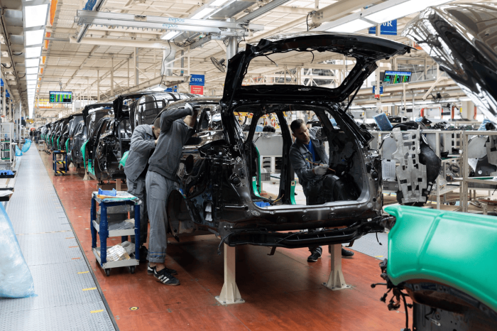 Teknologi Otomotif Modern Yang Mengubah Pengalaman